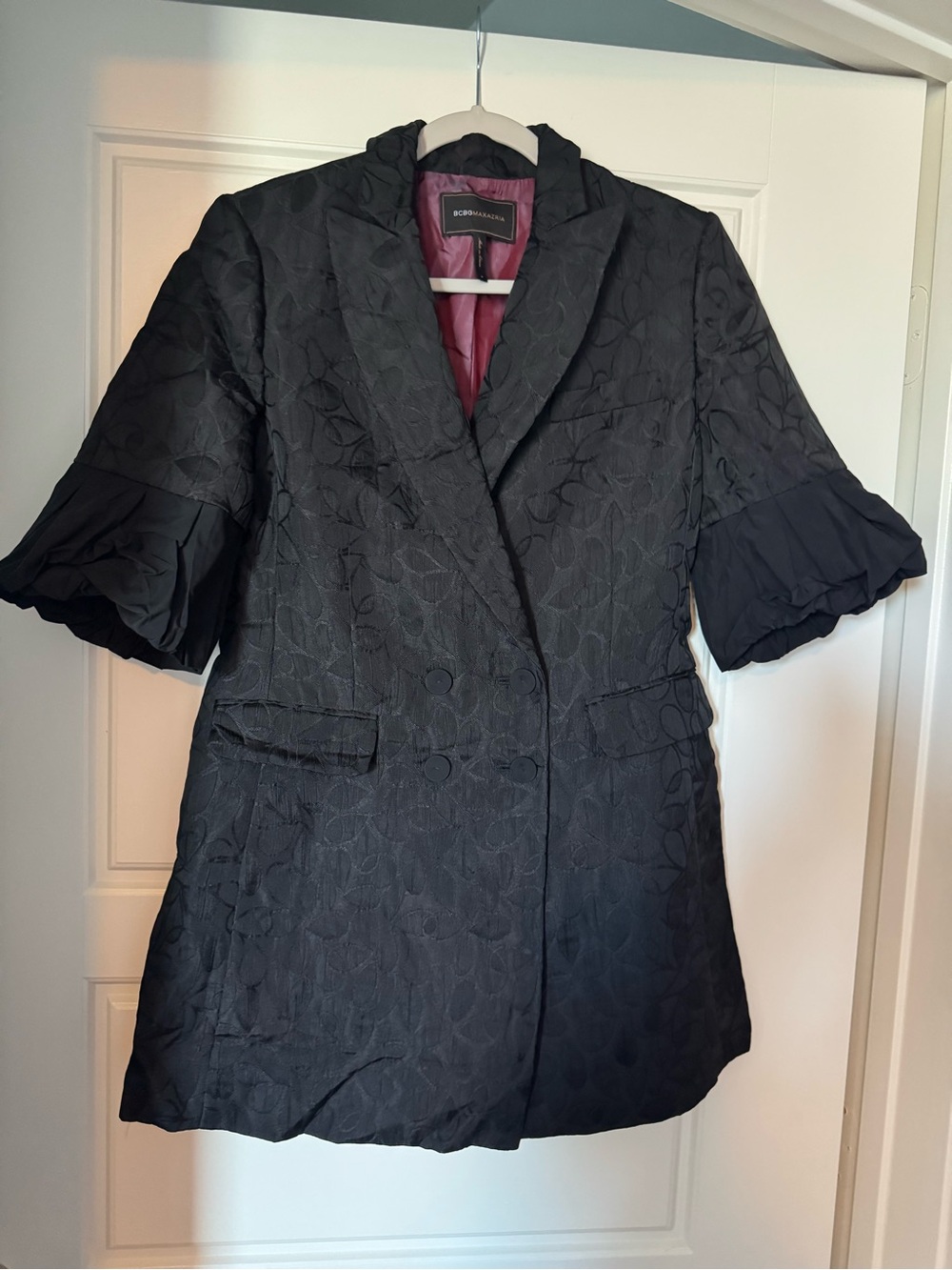 BCBGMAXAZRIA Black Short-Sleeve Jacquard Blazer dress